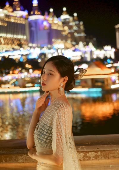 老板调教秘书小蕊