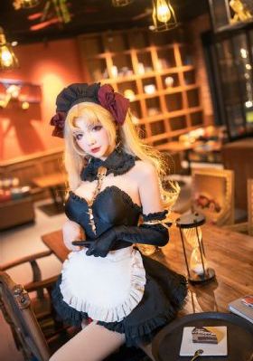 盒子里的猫